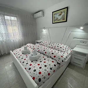 Romance Appartement Tirana
